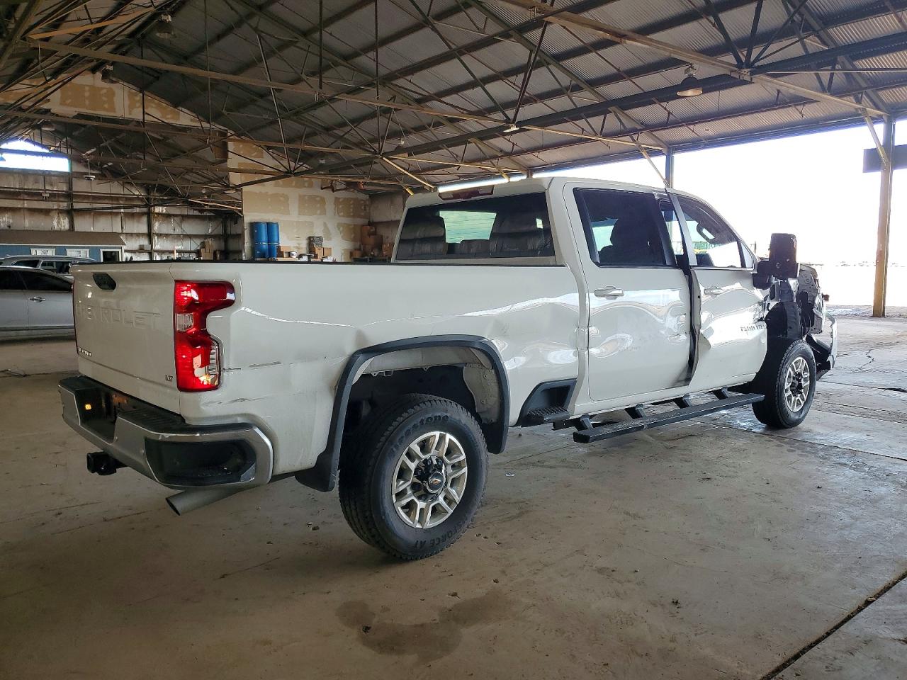 2025 CHEVROLET SILVERADO K2500 HEAVY DUTY LT photo 3