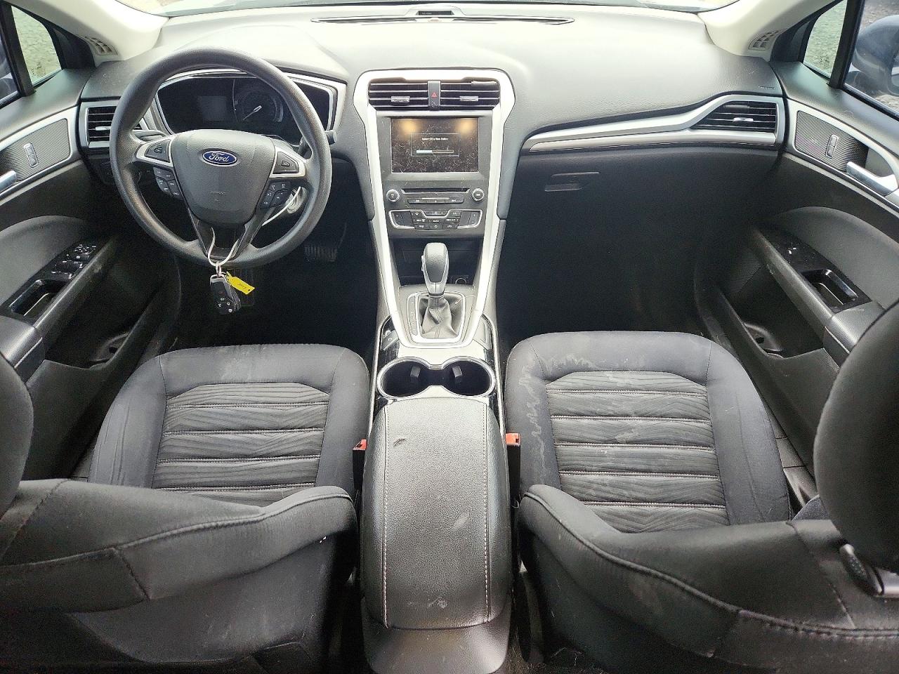 2016 FORD FUSION SE photo 8