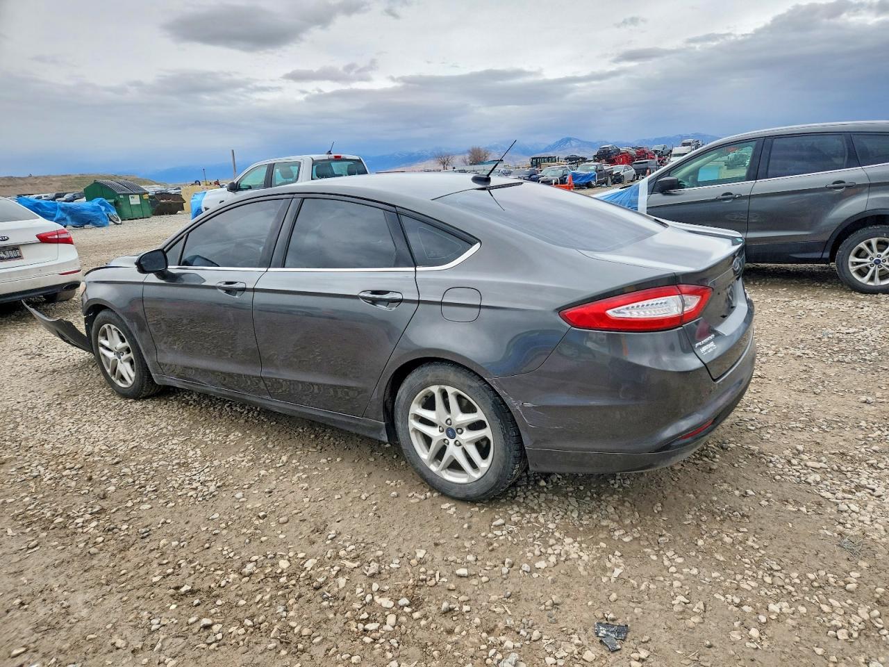 2016 FORD FUSION SE photo 2