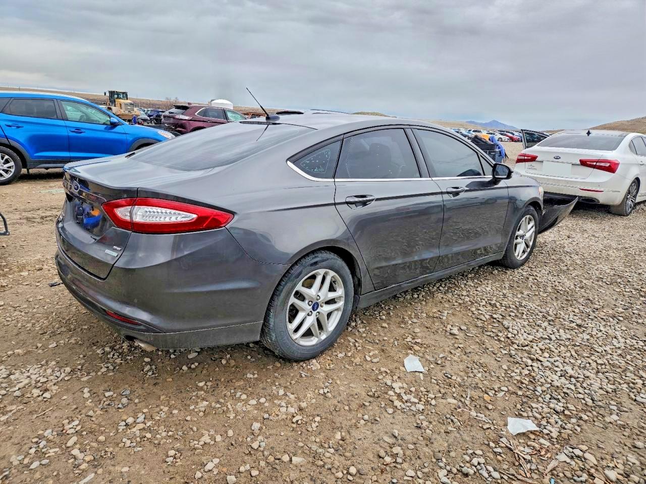 2016 FORD FUSION SE photo 3
