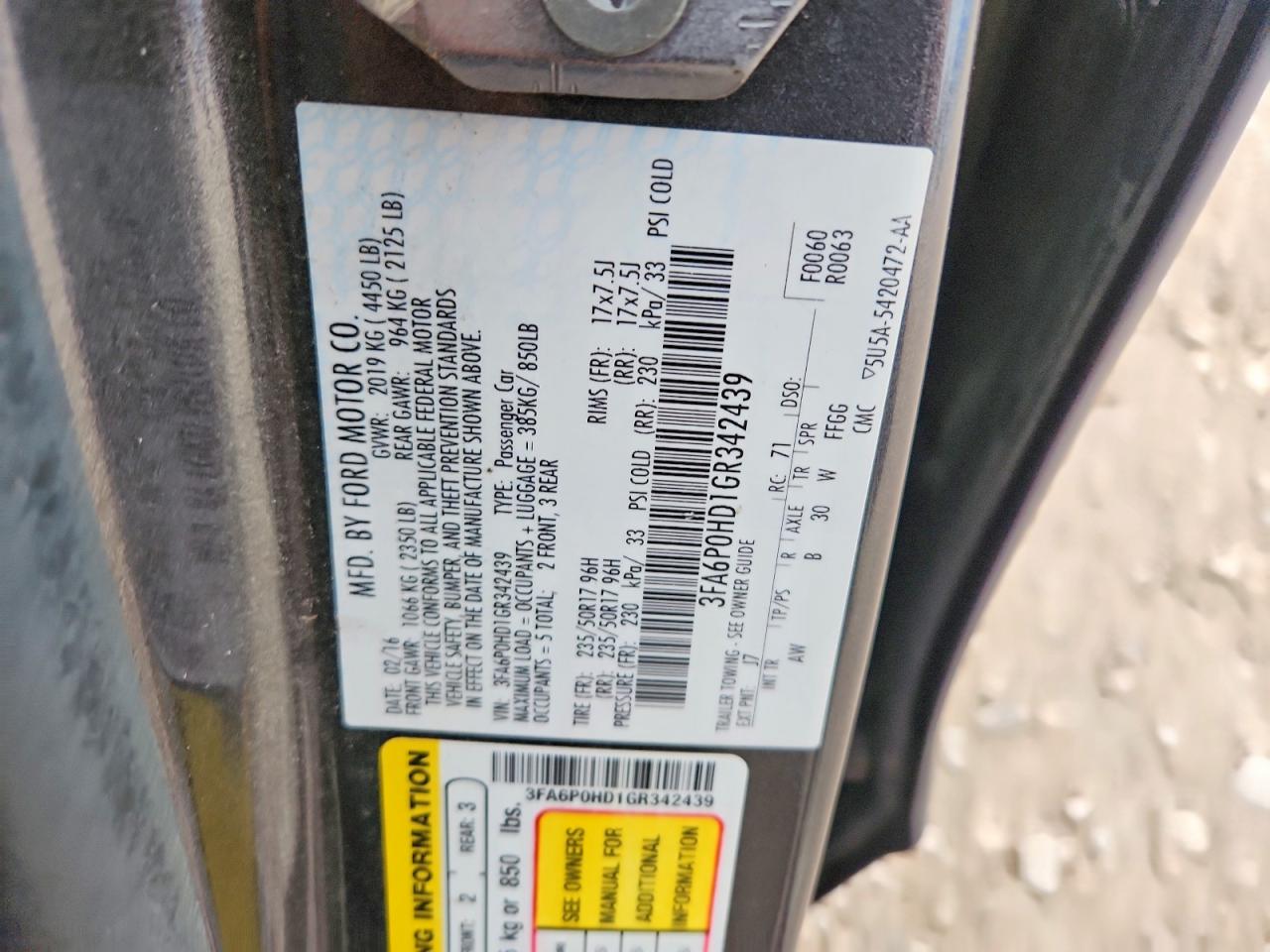 2016 FORD FUSION SE photo 12
