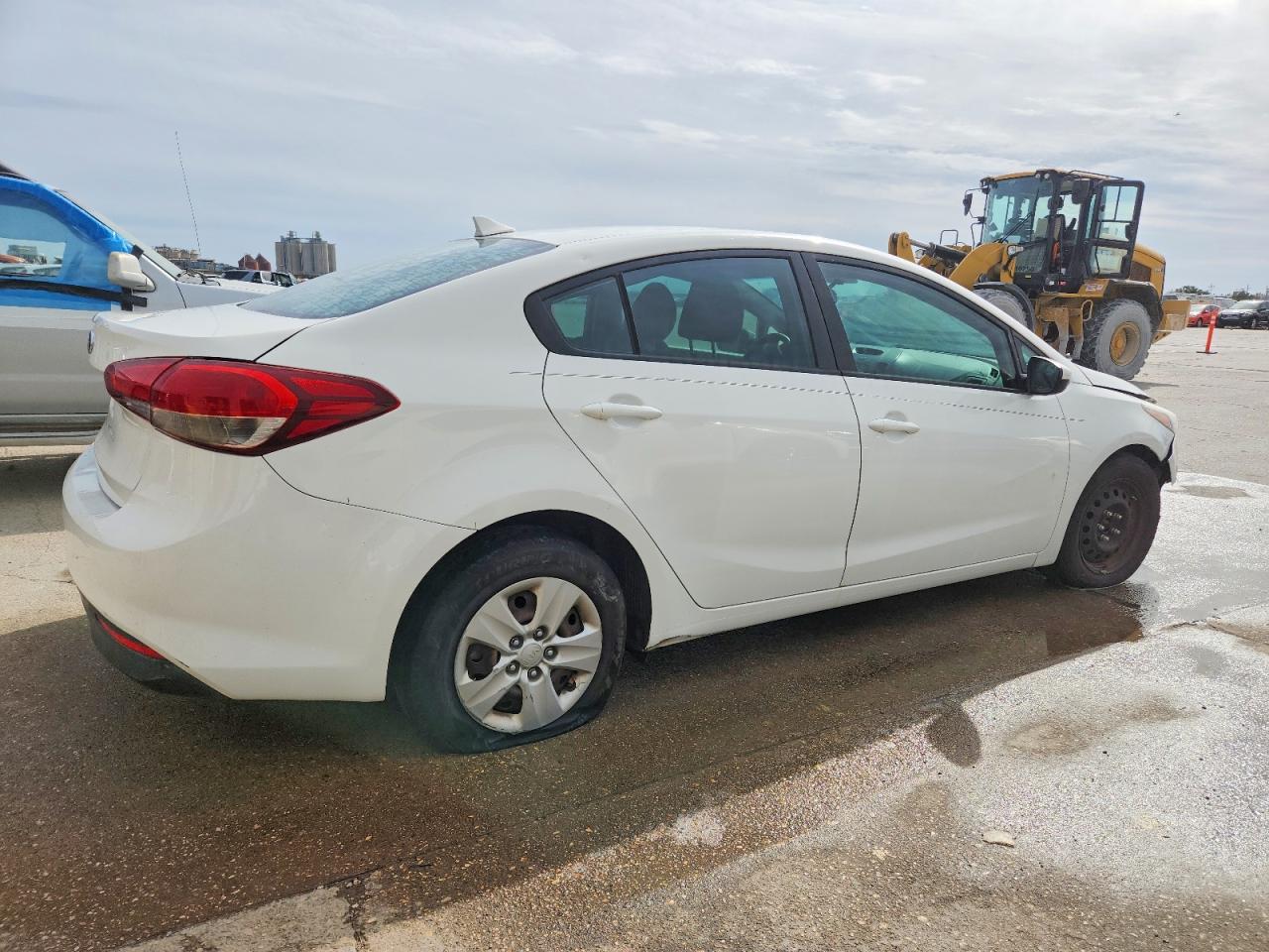 2017 KIA FORTE LX photo 5