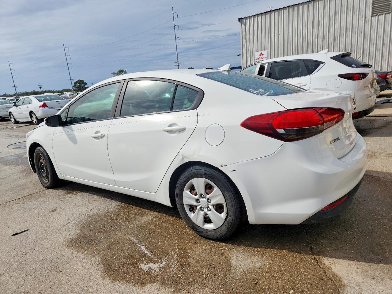 2017 KIA FORTE LX photo 3