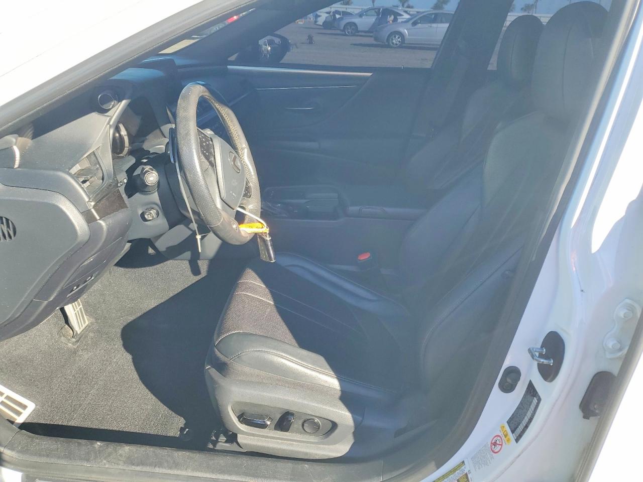 2019 LEXUS ES 350 photo 7
