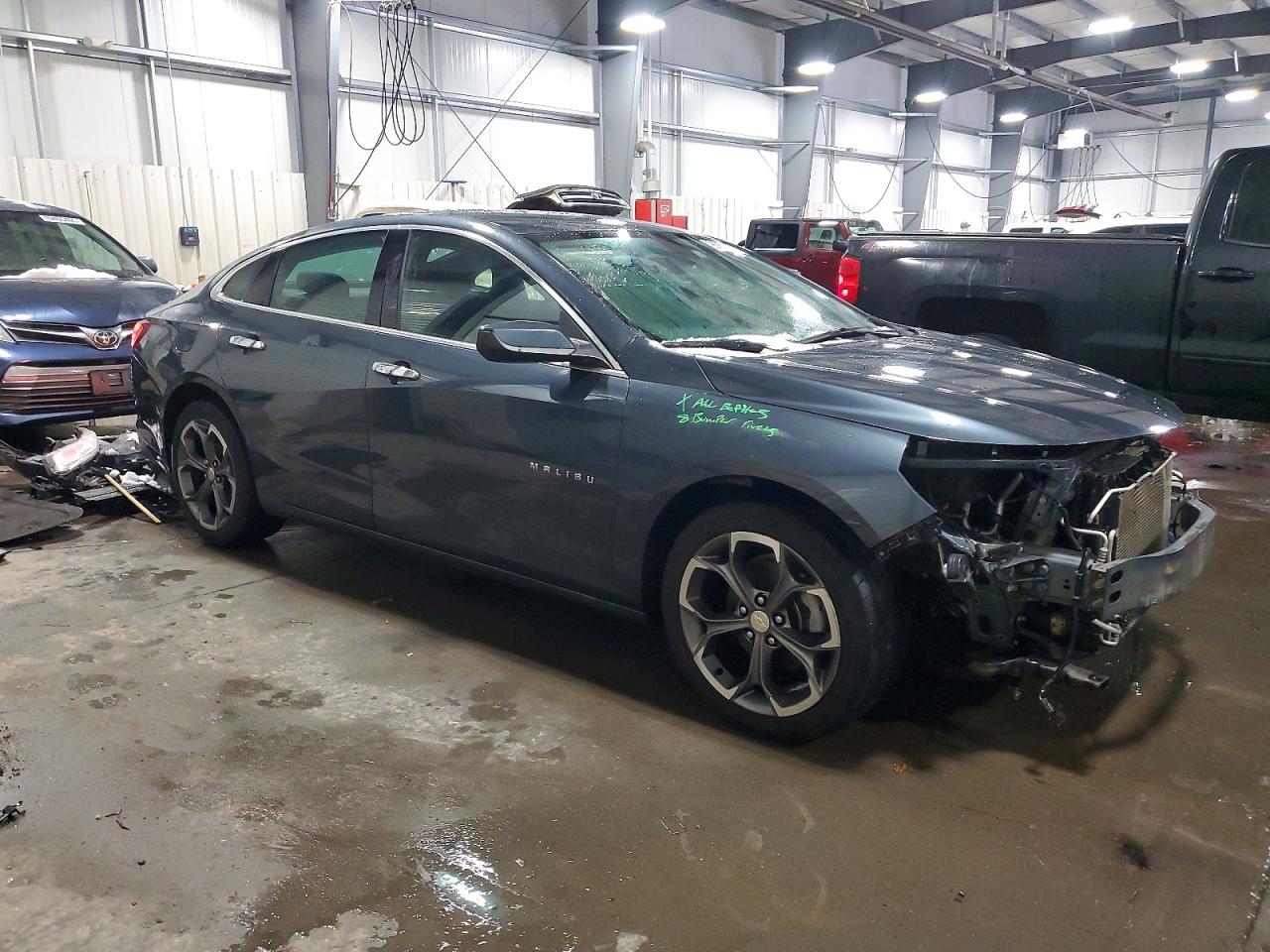 2021 CHEVROLET MALIBU LT photo 4