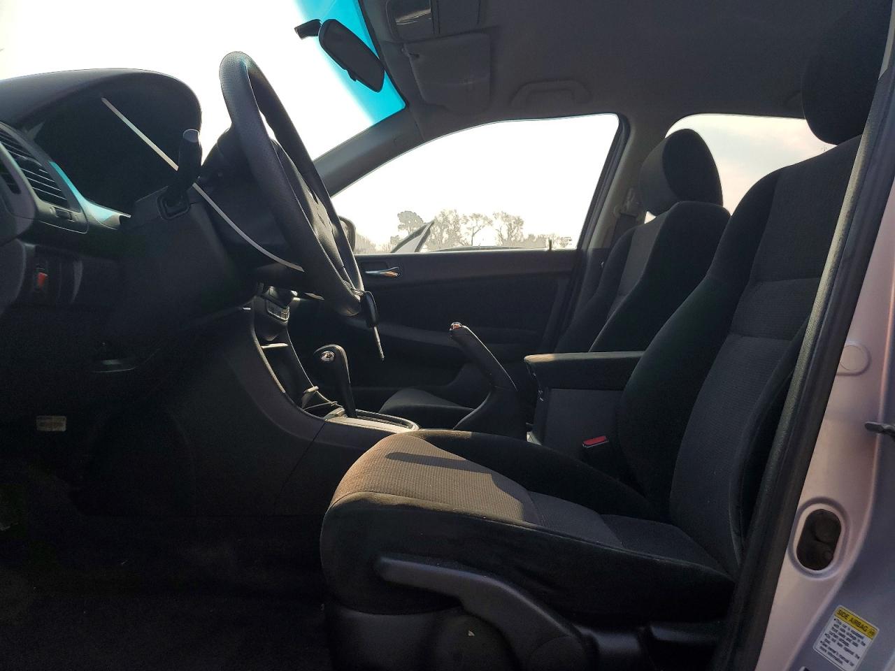 2005 HONDA ACCORD LX photo 7