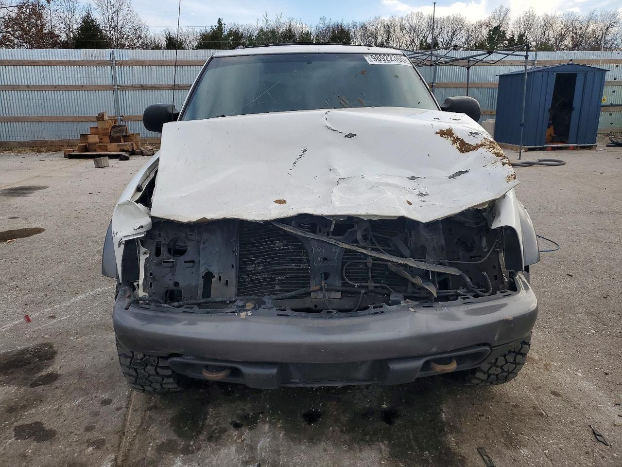 2003 CHEVROLET BLAZER photo 5