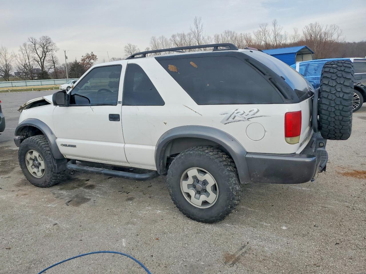 2003 CHEVROLET BLAZER photo 2