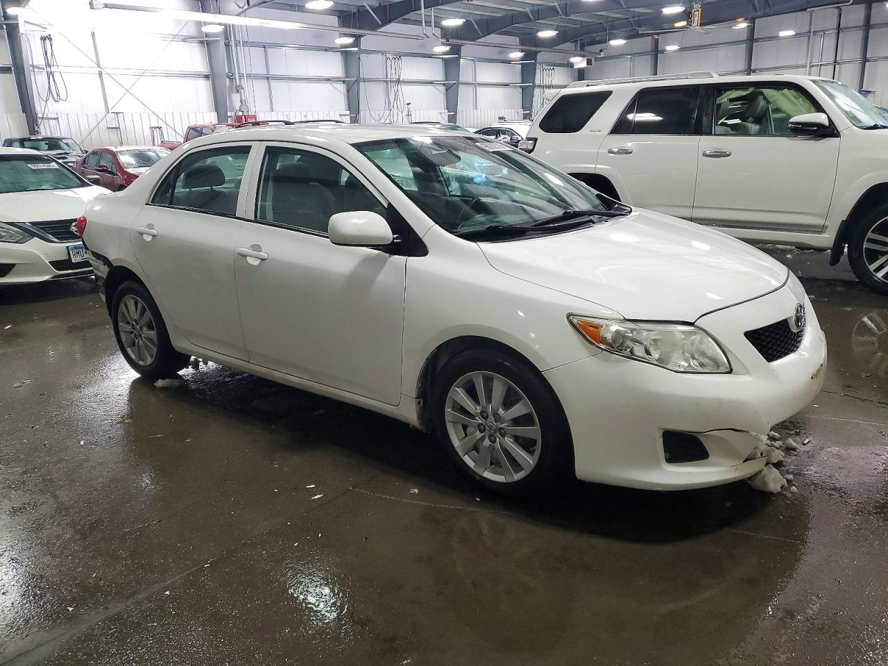 2010 TOYOTA COROLLA LE photo 4