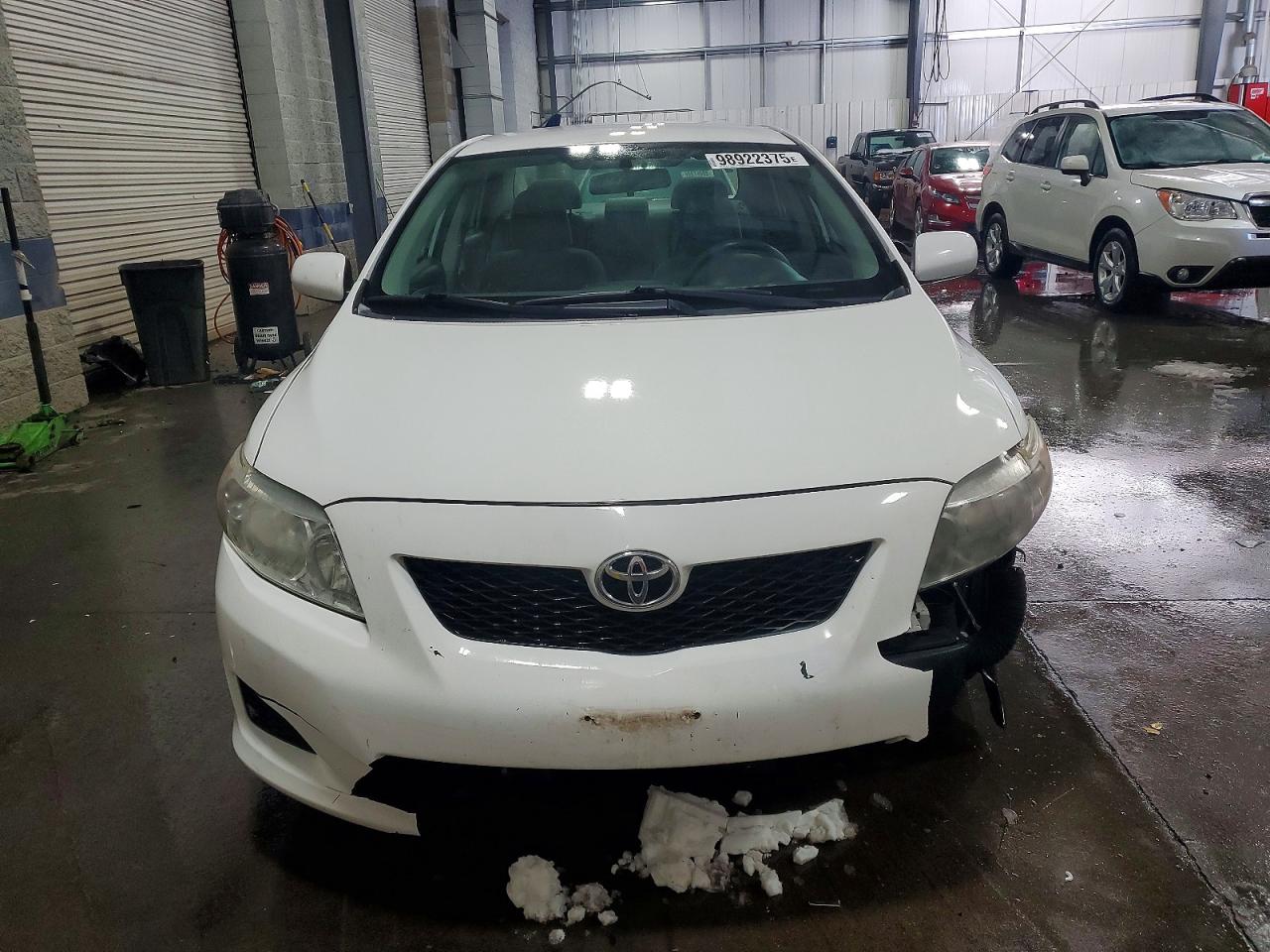 2010 TOYOTA COROLLA LE photo 5