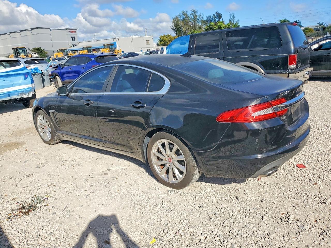 2015 JAGUAR XF 2.0T PREMIUM photo 2
