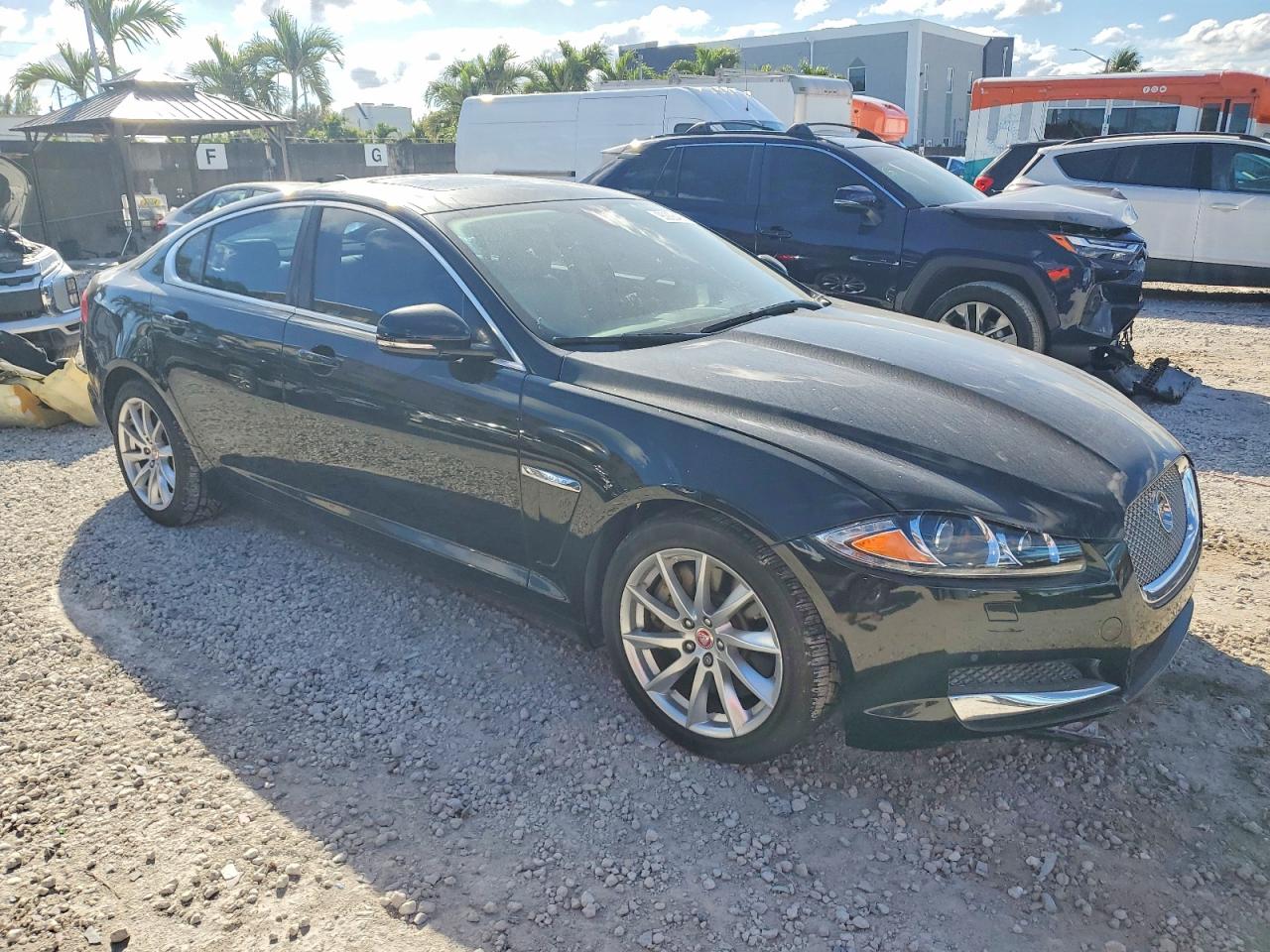 2015 JAGUAR XF 2.0T PREMIUM photo 4