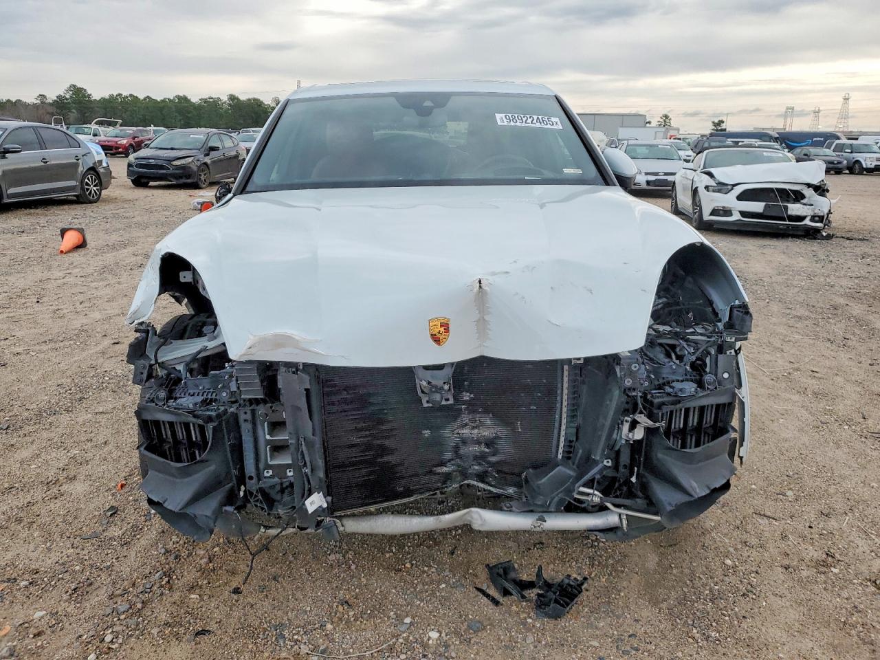 2021 PORSCHE CAYENNE photo 5