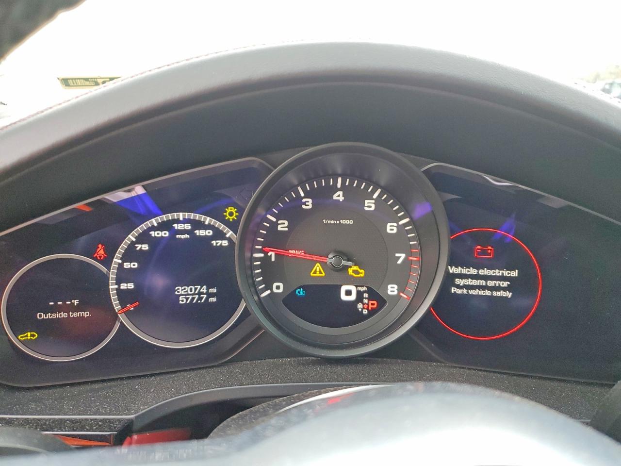 2021 PORSCHE CAYENNE photo 9