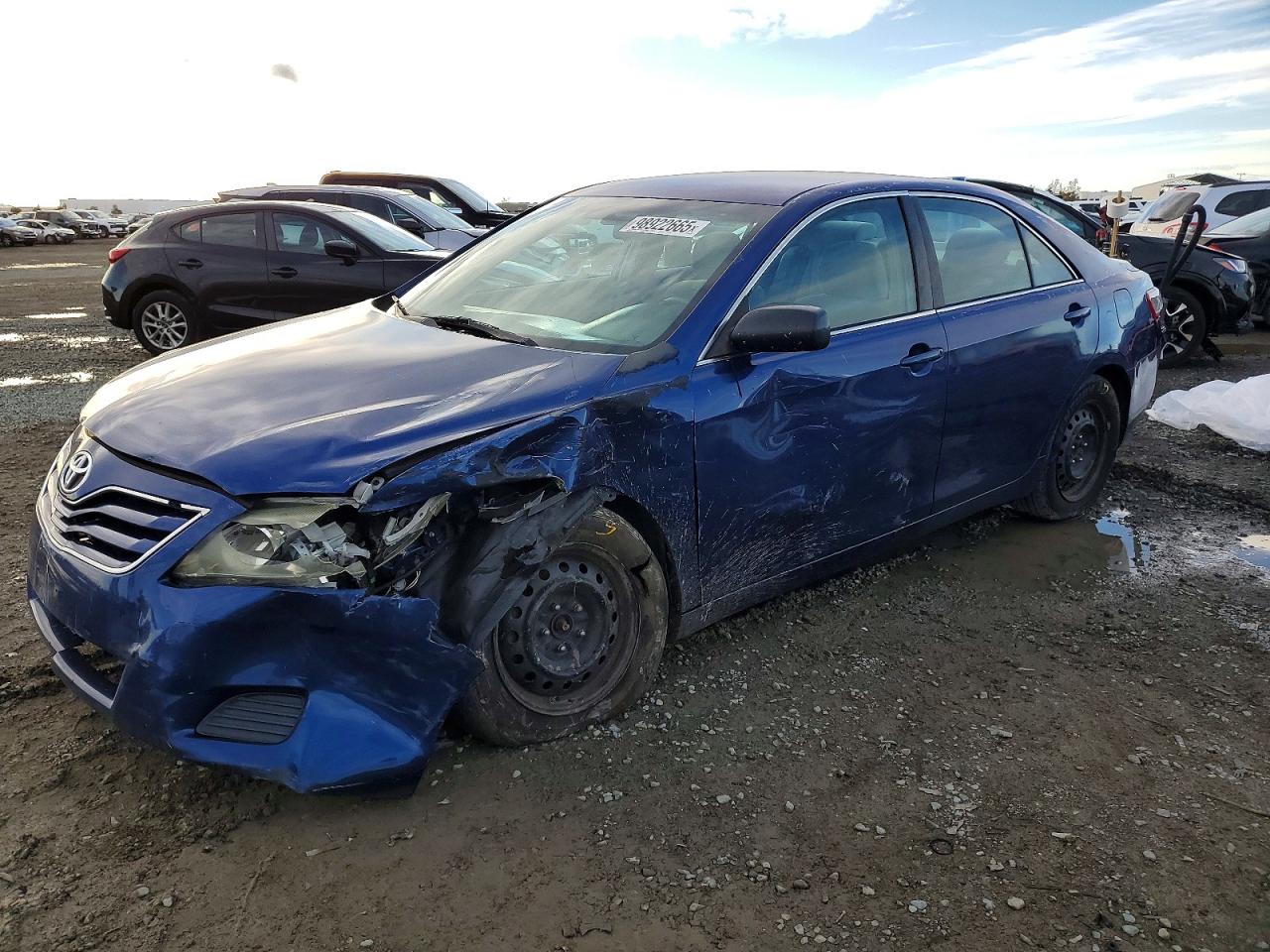 2011 TOYOTA CAMRY