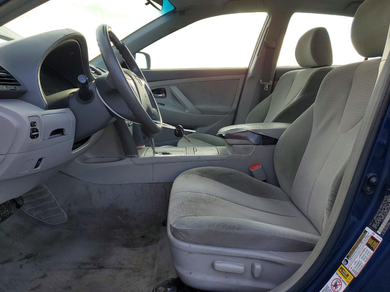 2011 TOYOTA CAMRY BASE photo 7