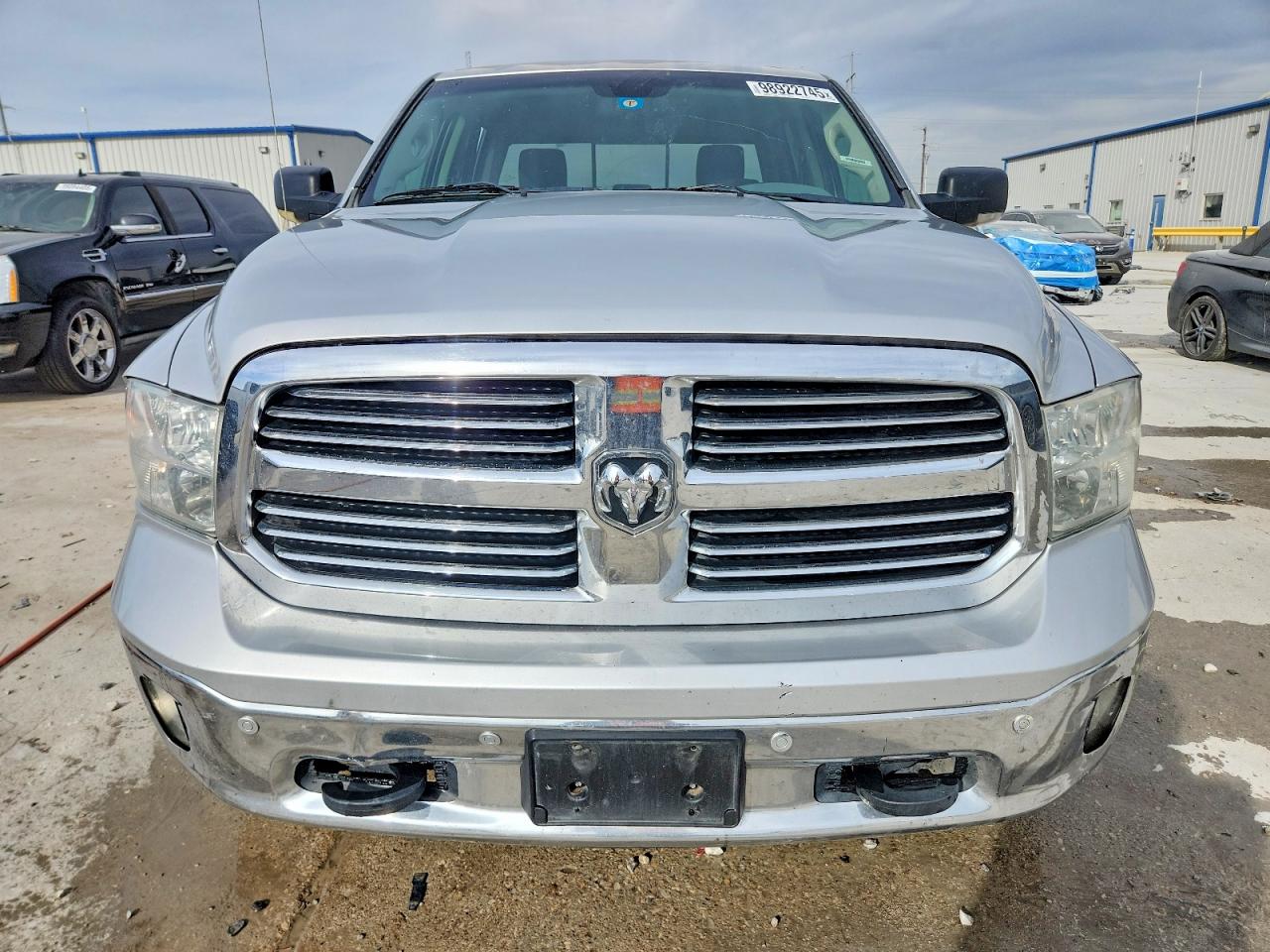 2015 RAM 1500 SLT photo 5