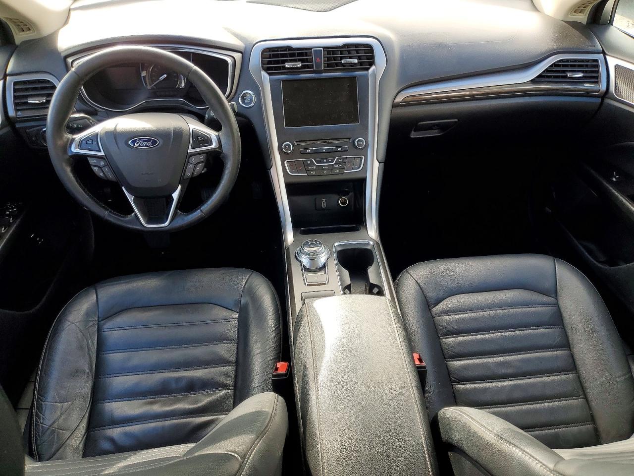 2017 FORD FUSION SE HYBRID photo 8