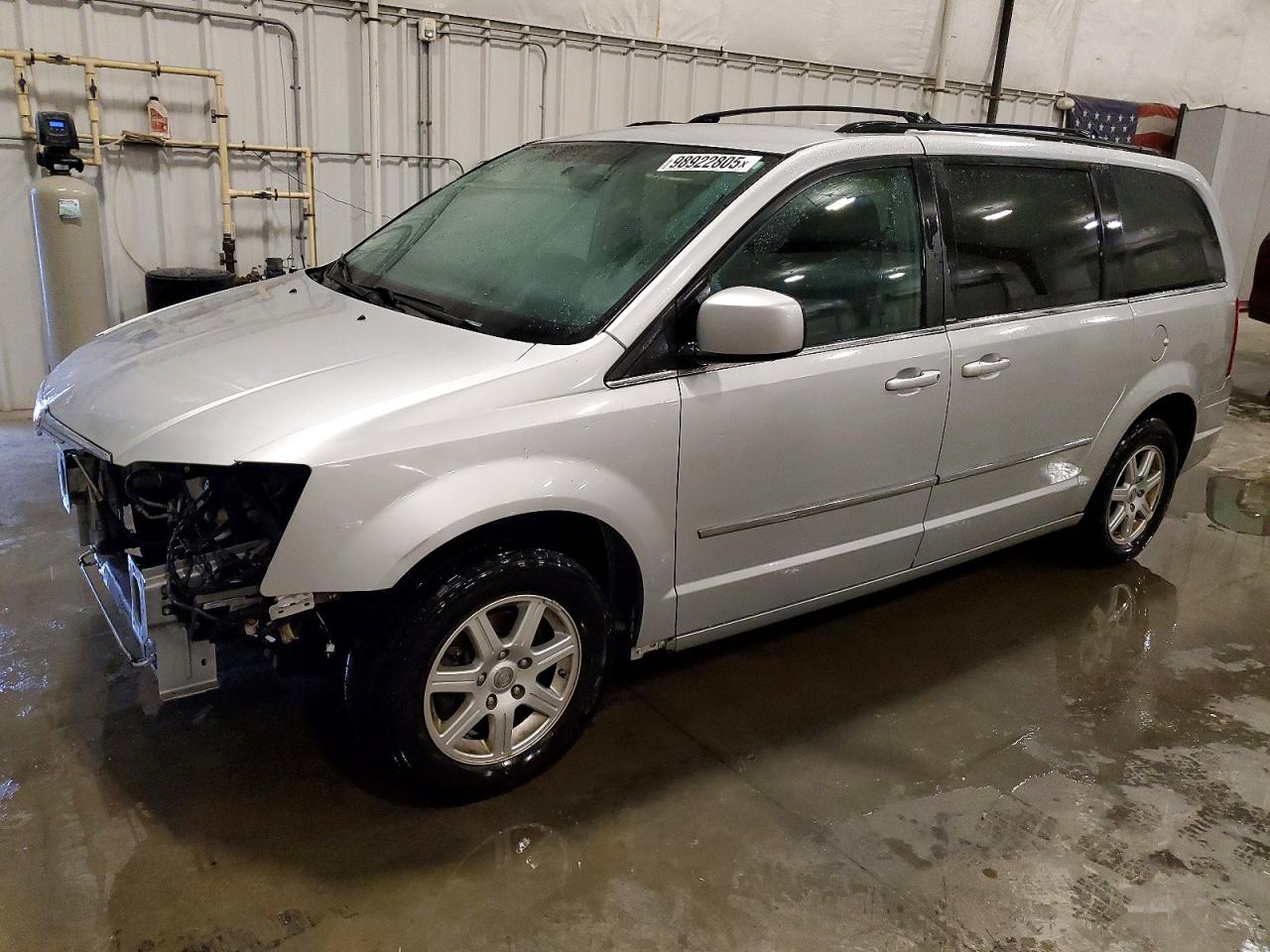 2010 CHRYSLER TOWN & COUNTRY