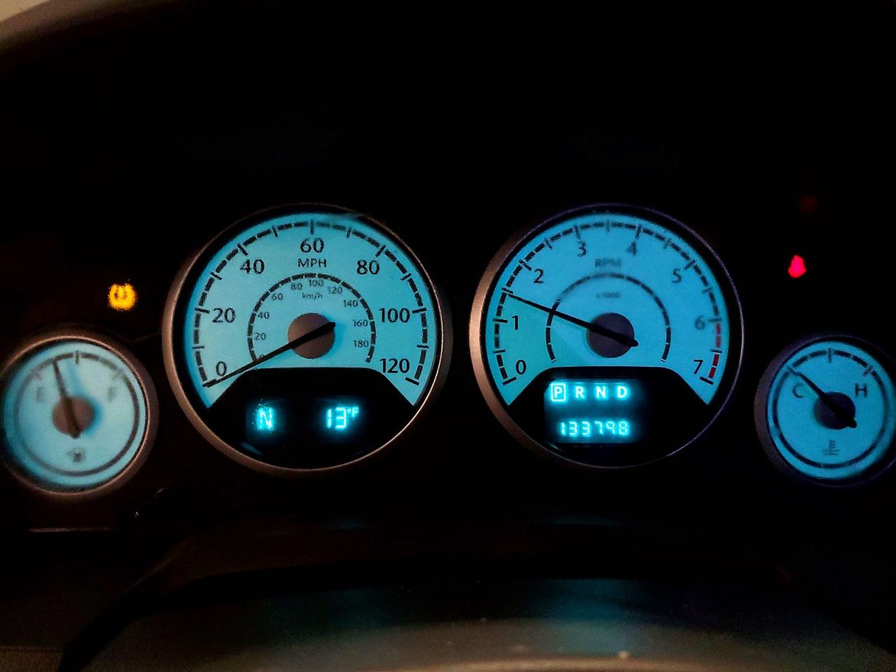 2010 CHRYSLER TOWN & COUNTRY TOURING photo 9