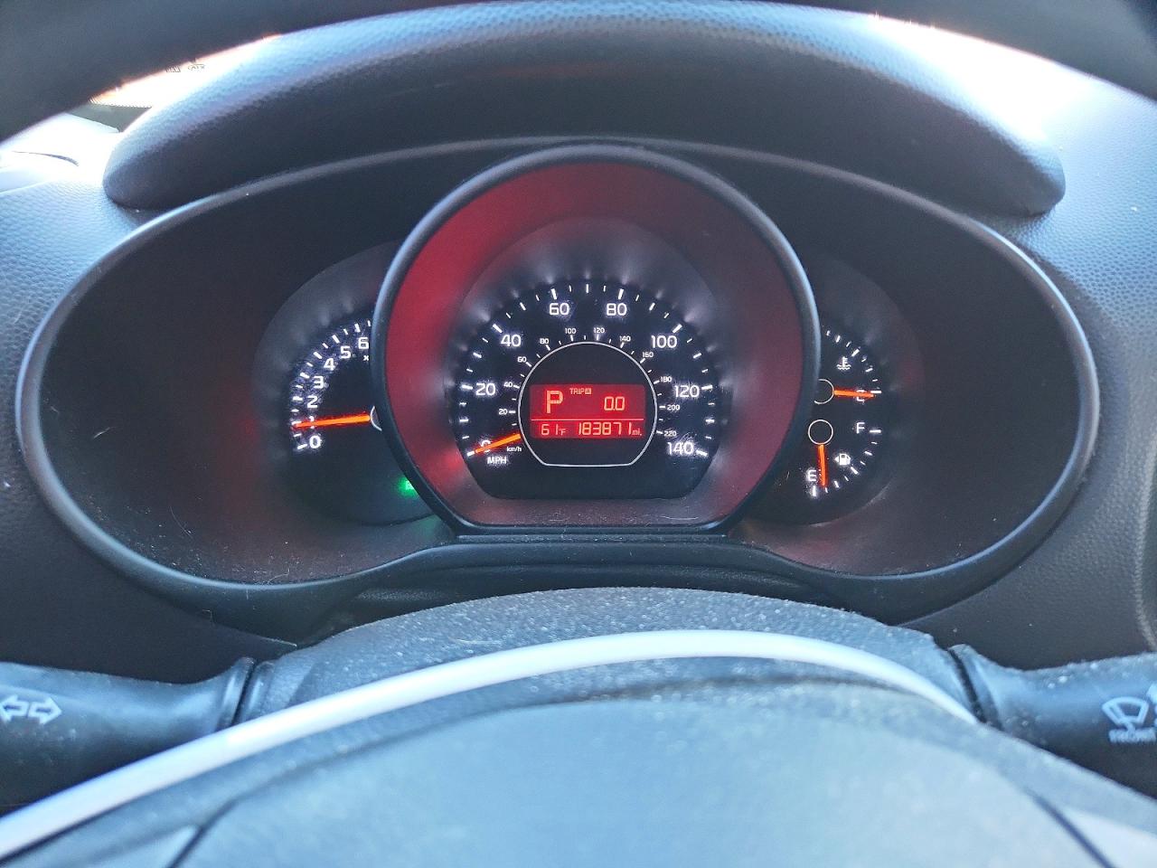 2015 KIA SOUL photo 9