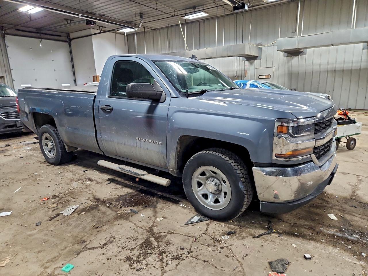 2016 CHEVROLET SILVERADO C1500 photo 4