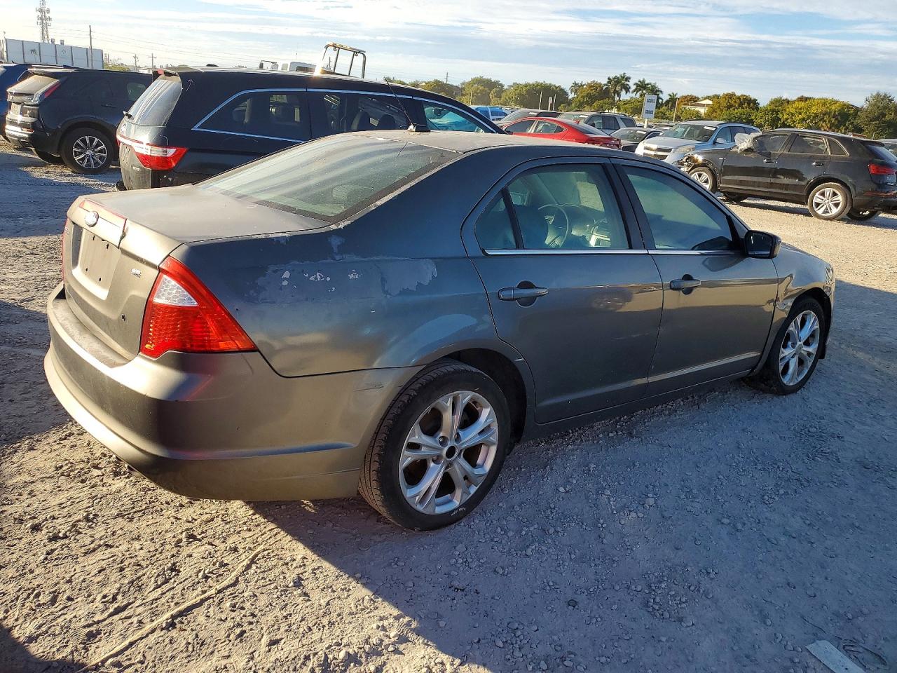 2012 FORD FUSION SE photo 3