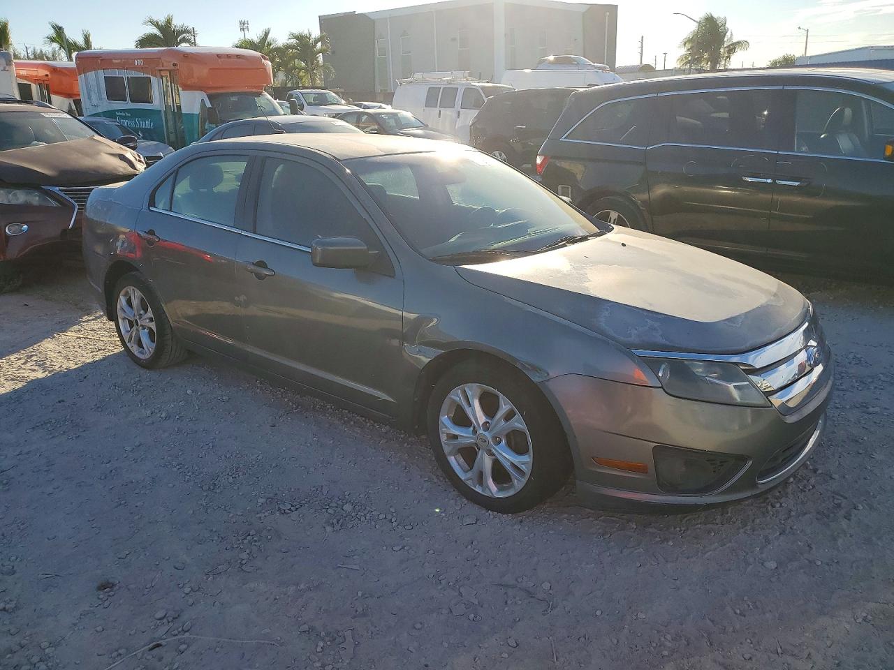 2012 FORD FUSION SE photo 4