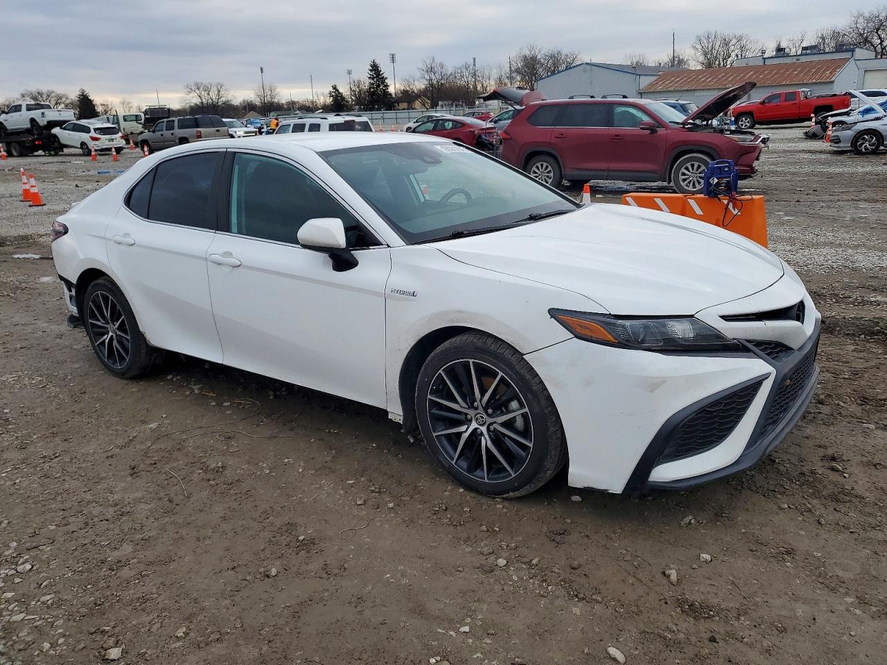 2021 TOYOTA CAMRY SE photo 4