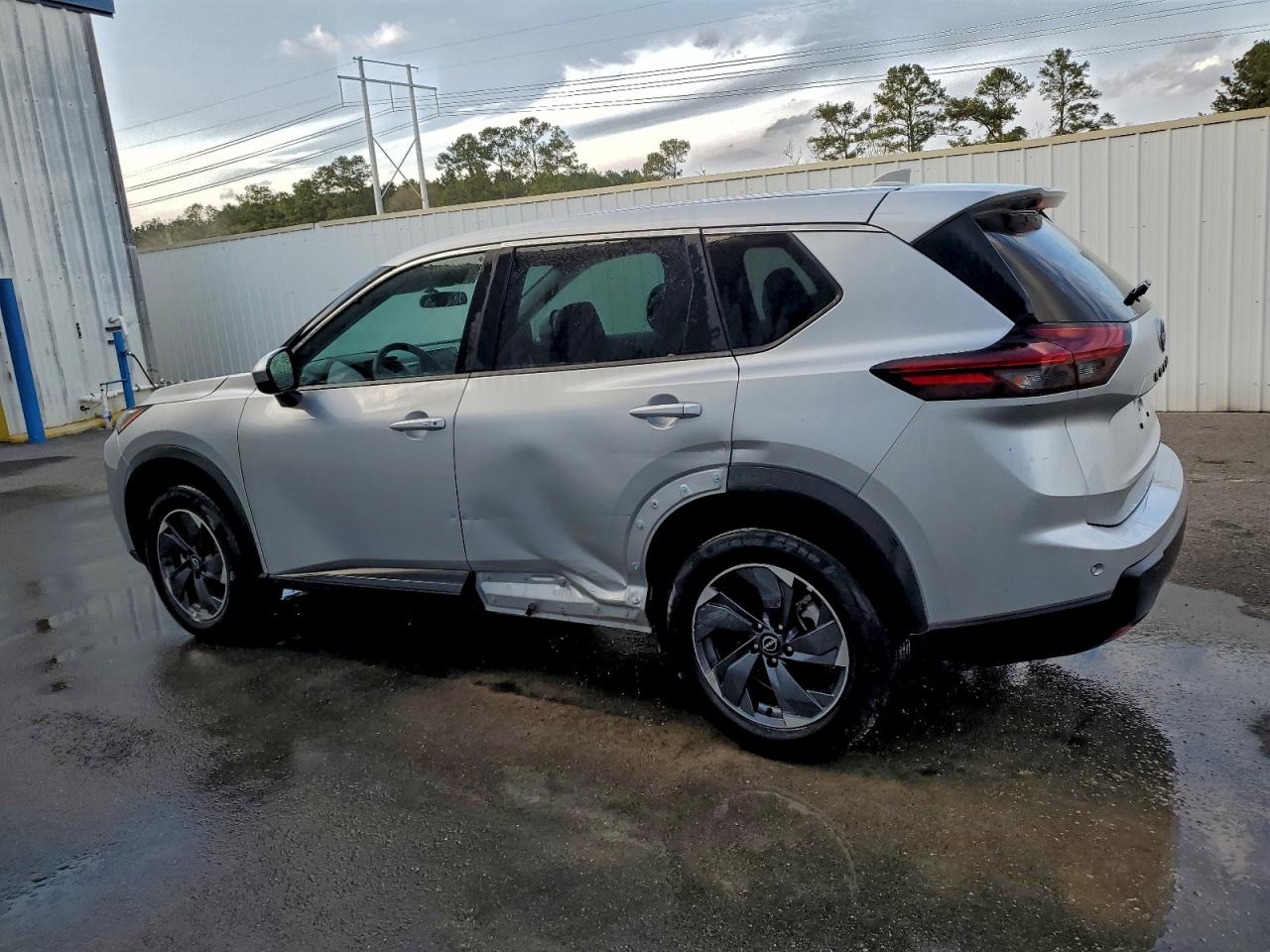 2025 NISSAN ROGUE SV photo 2