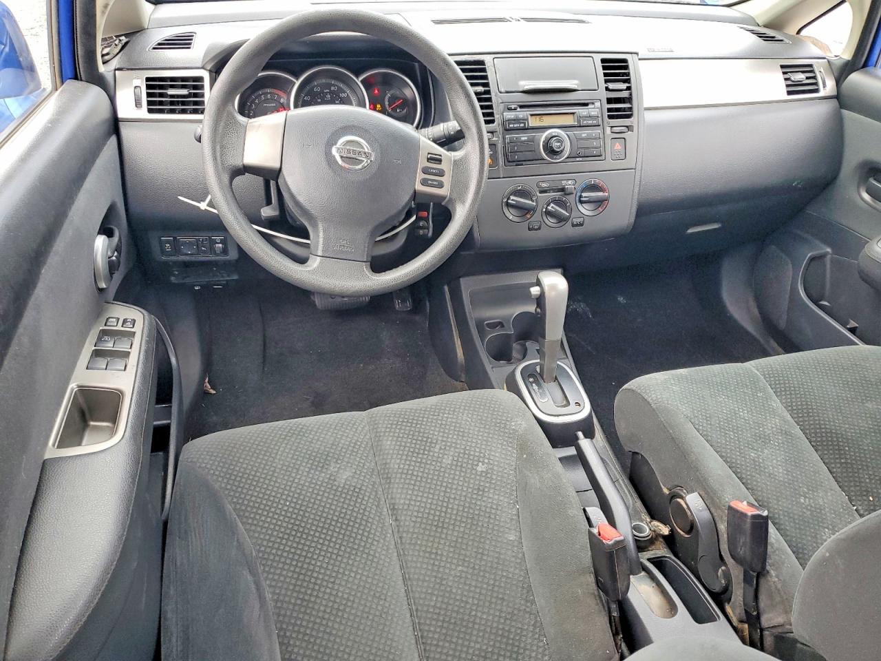 2012 NISSAN VERSA S photo 8