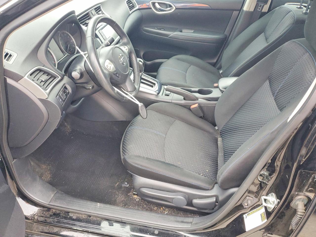 2019 NISSAN SENTRA S photo 7