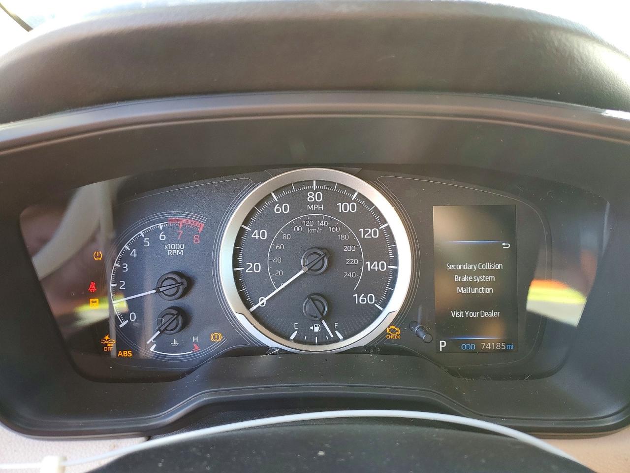2021 TOYOTA COROLLA LE photo 25