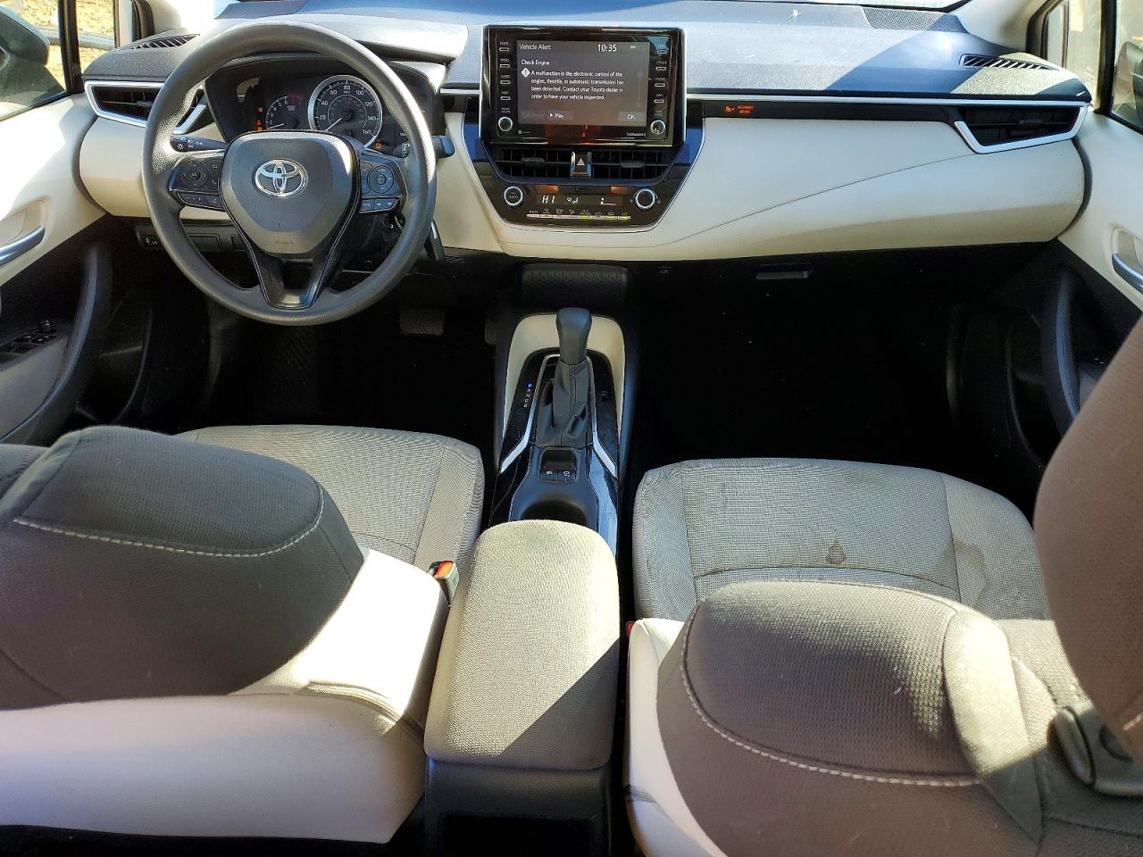 2021 TOYOTA COROLLA LE photo 22