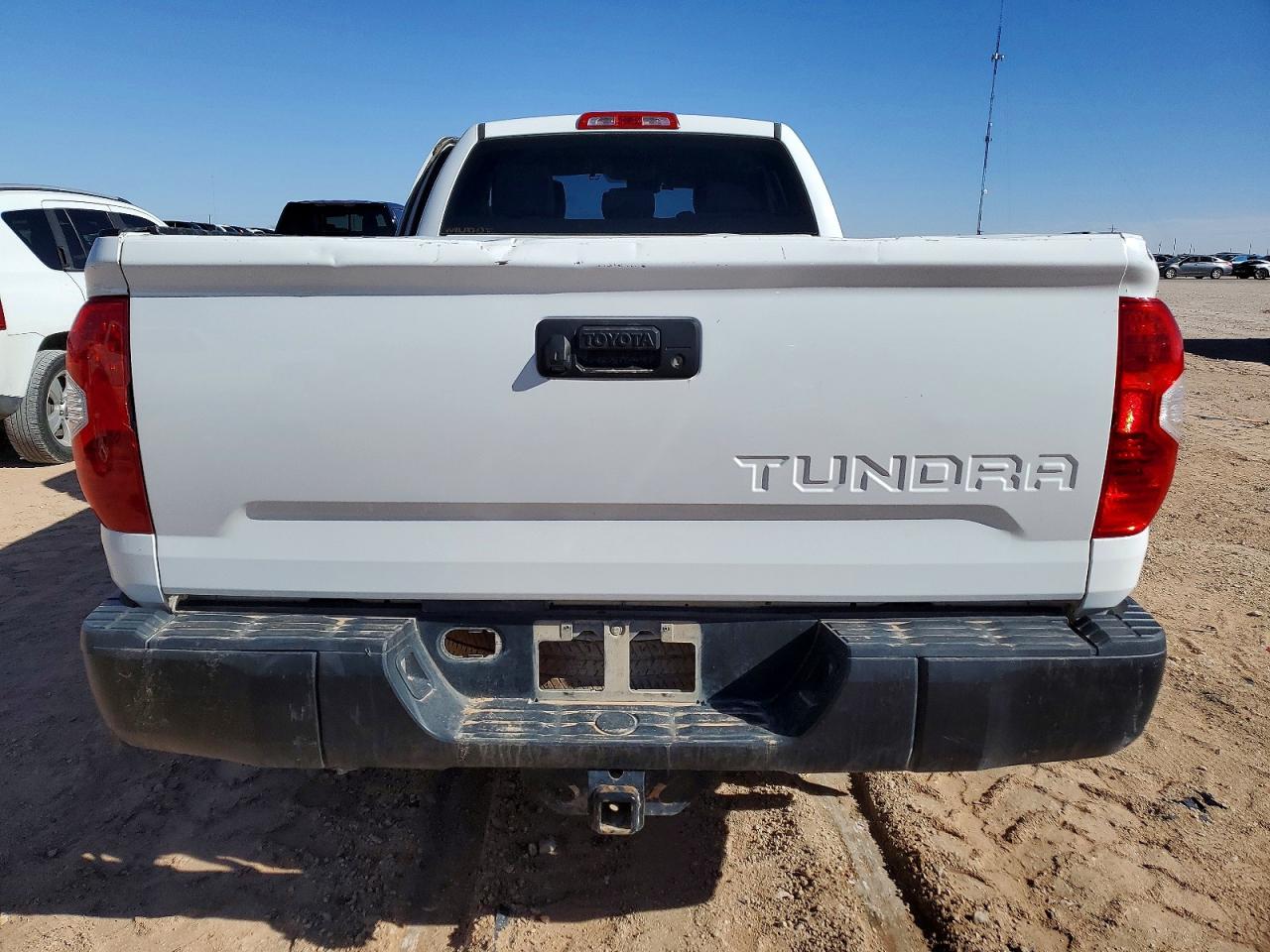 2018 TOYOTA TUNDRA DOUBLE CAB SR photo 6