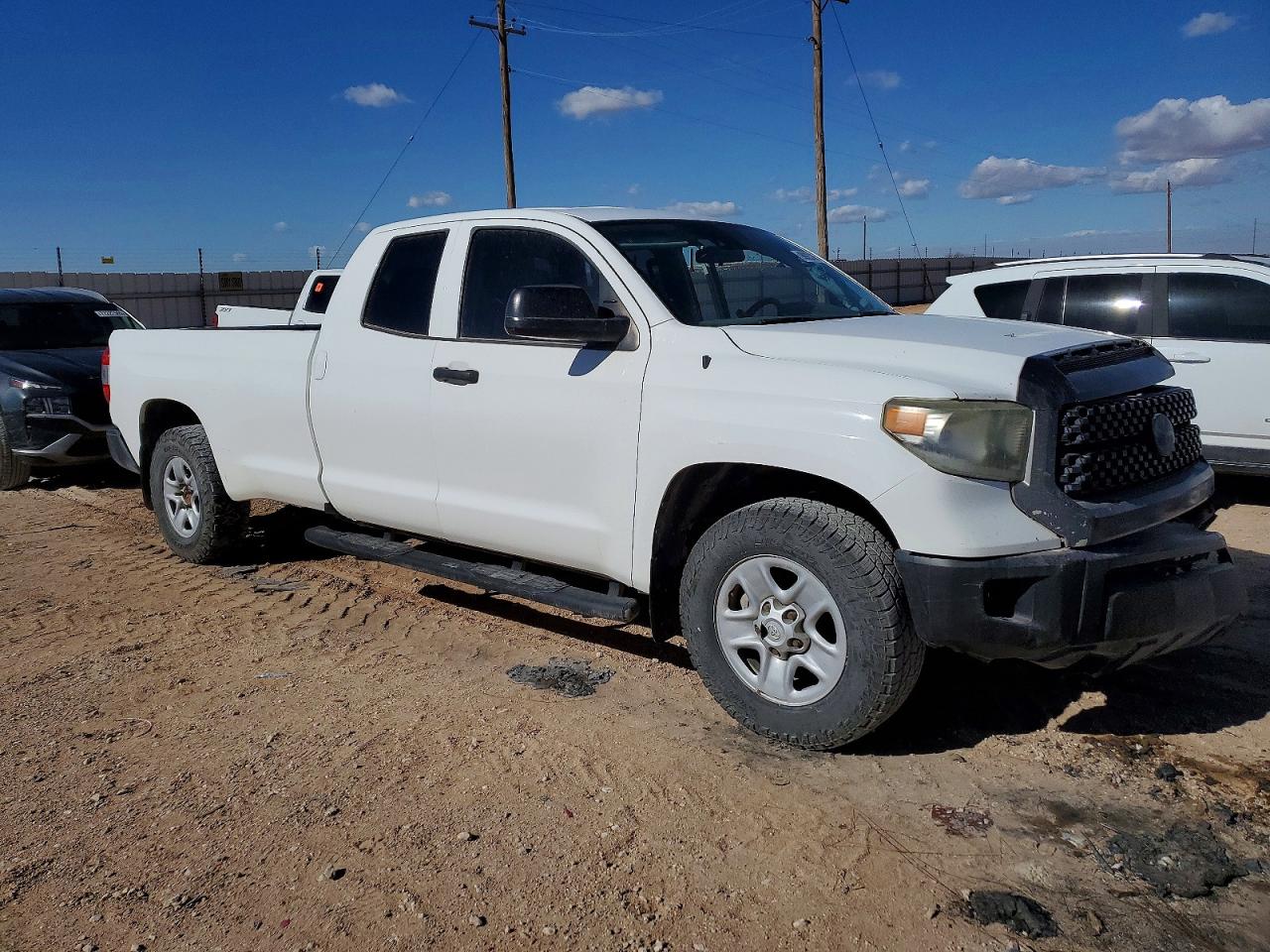 2018 TOYOTA TUNDRA DOUBLE CAB SR photo 4