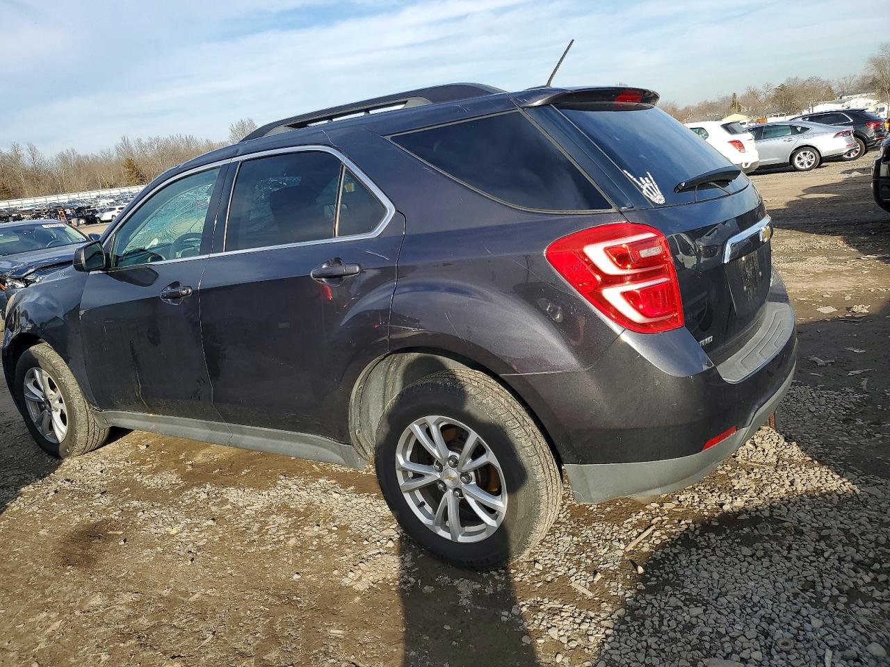 2016 CHEVROLET EQUINOX LT photo 2