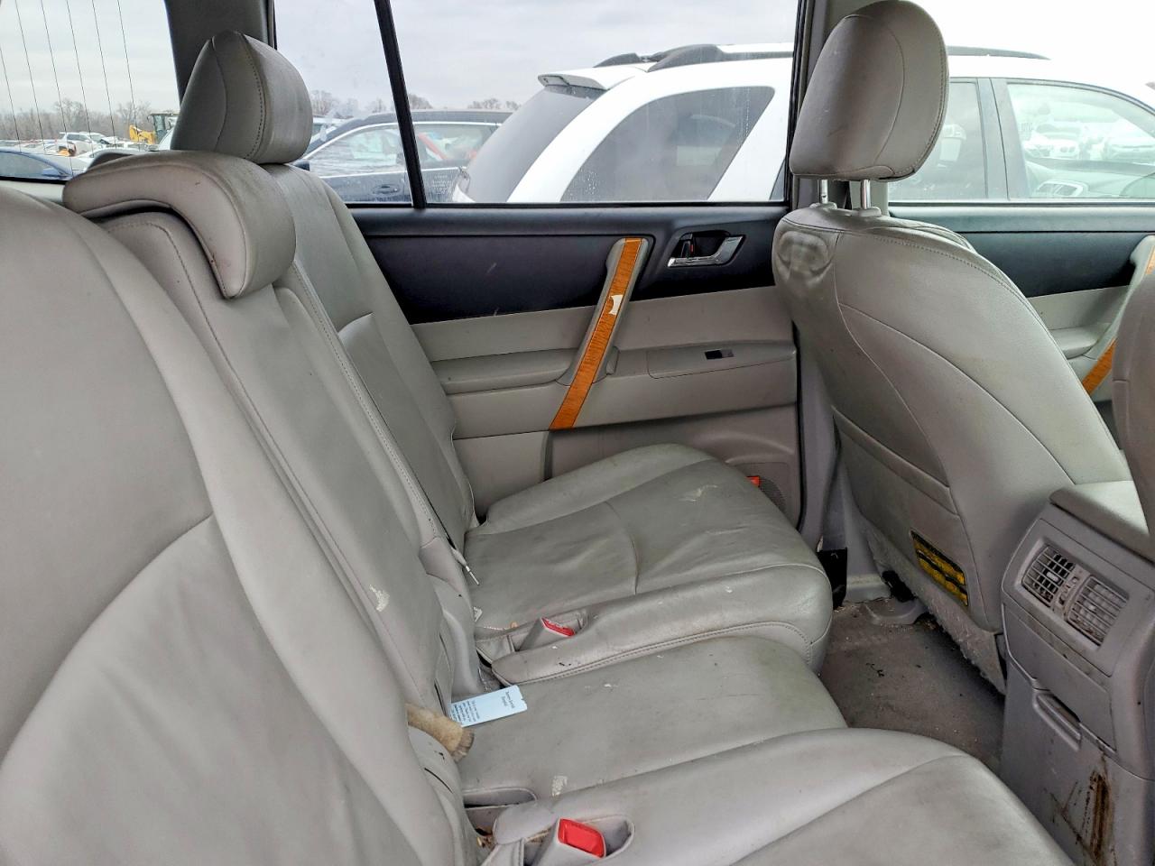 2010 TOYOTA HIGHLANDER HYBRID LIMITED photo 10