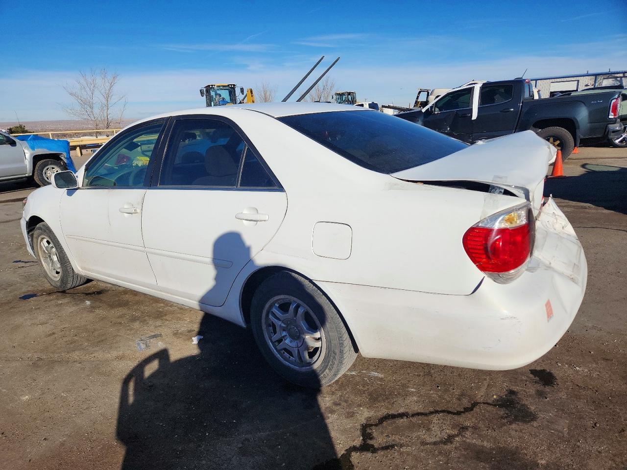 2006 TOYOTA CAMRY LE photo 4