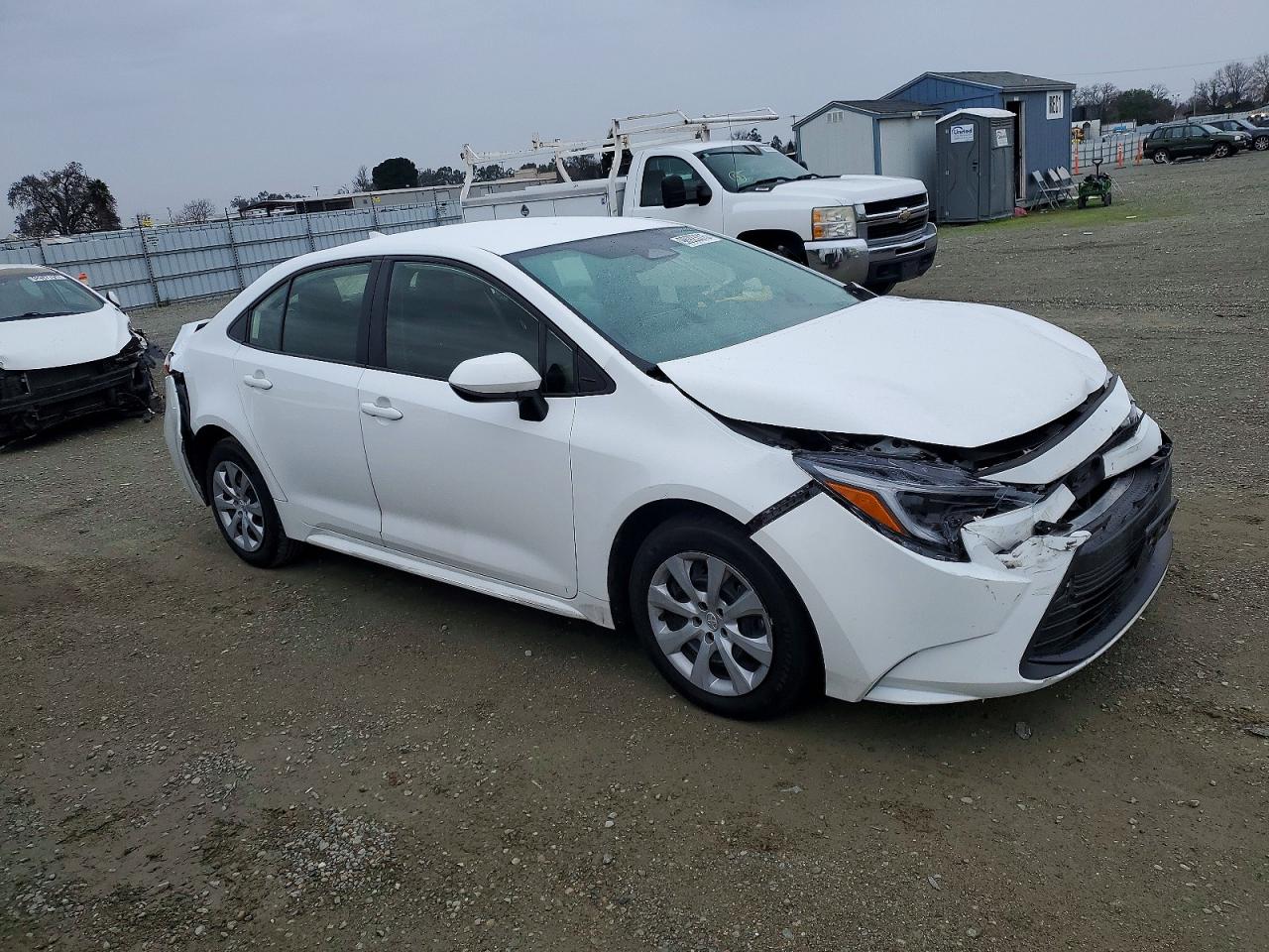 2024 TOYOTA COROLLA LE photo 4