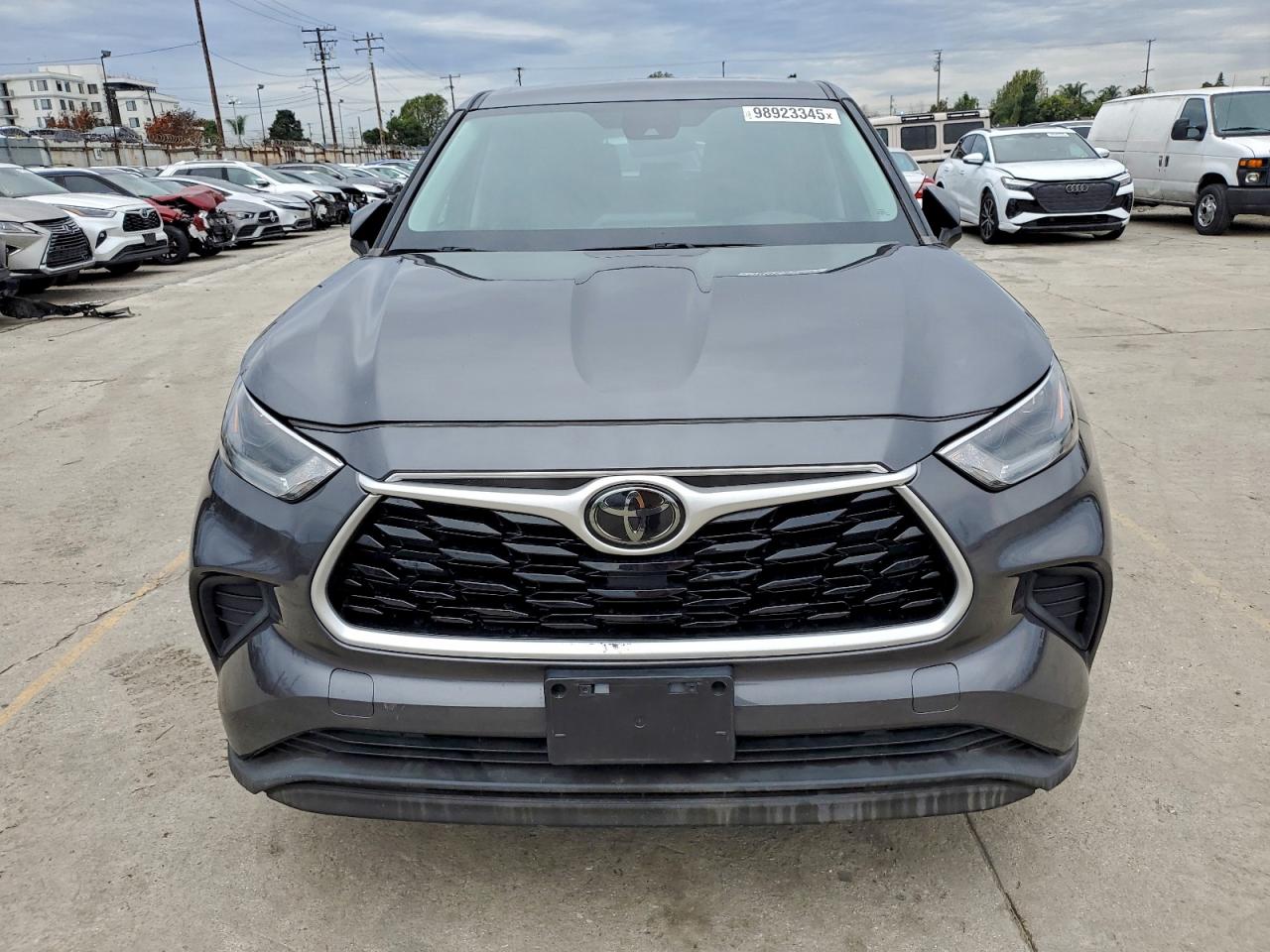 2021 TOYOTA HIGHLANDER L photo 5