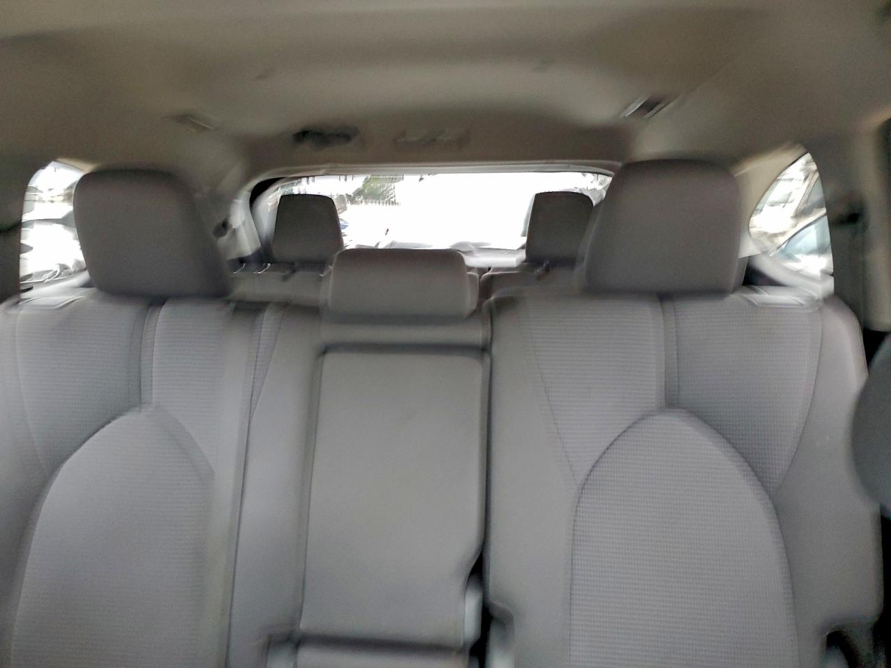 2021 TOYOTA HIGHLANDER L photo 10