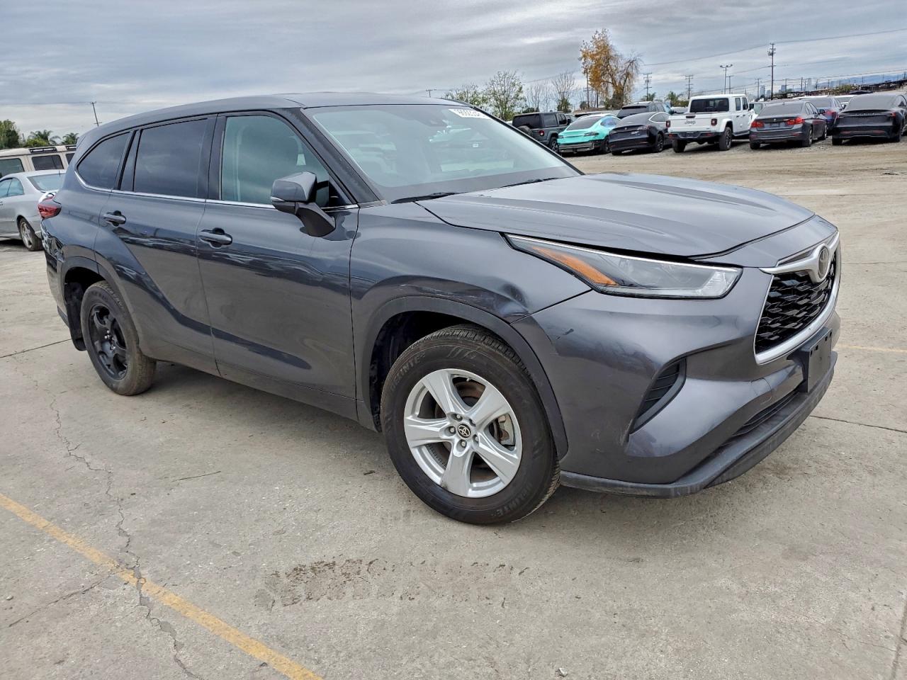 2021 TOYOTA HIGHLANDER L photo 4