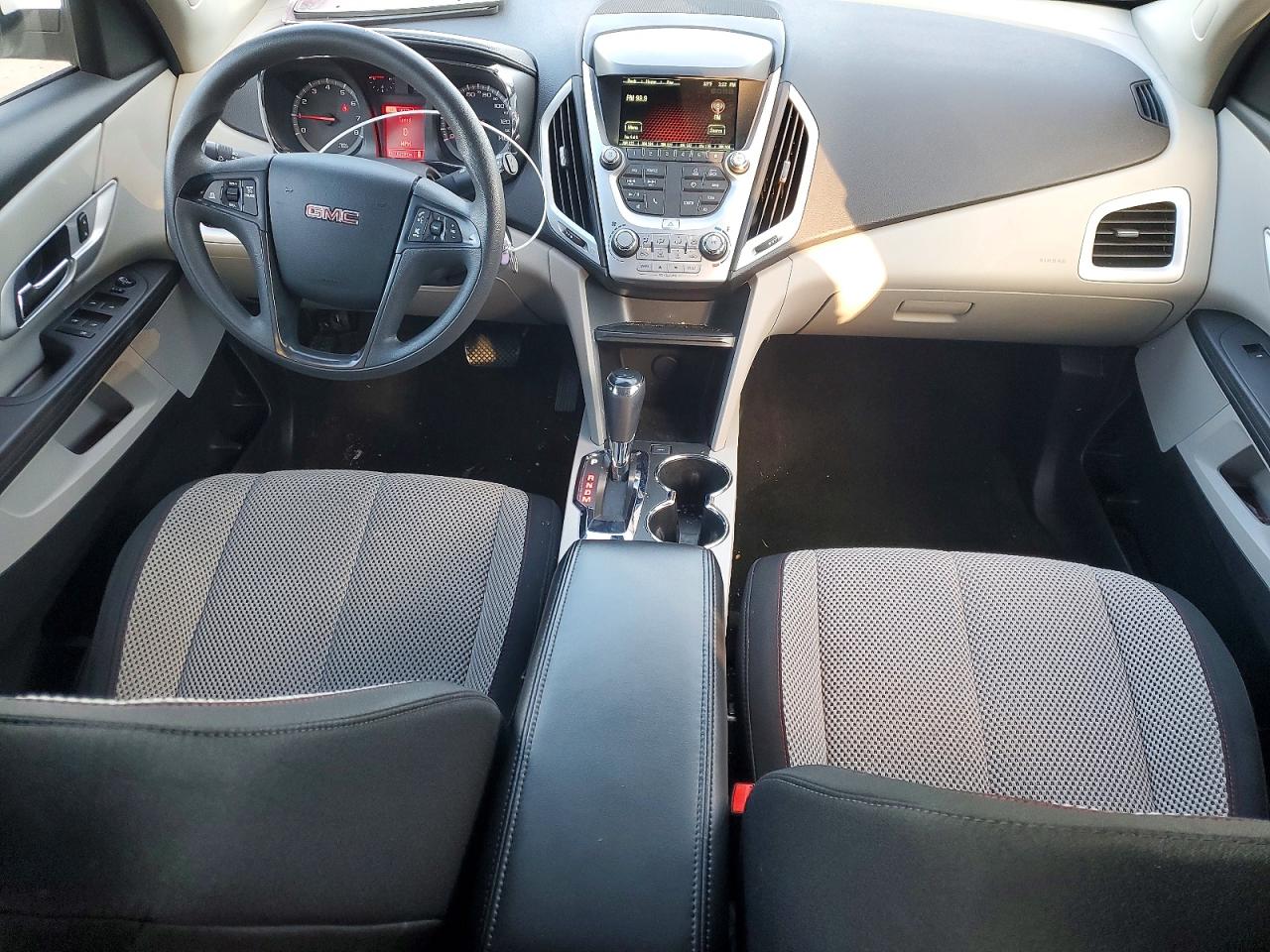 2017 GMC TERRAIN SLE photo 8