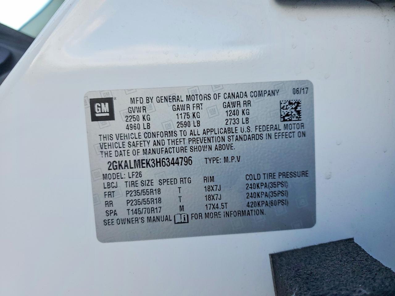 2017 GMC TERRAIN SLE photo 13