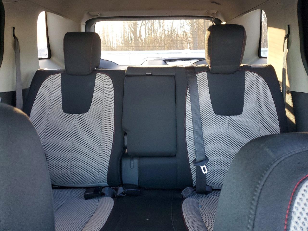2017 GMC TERRAIN SLE photo 10