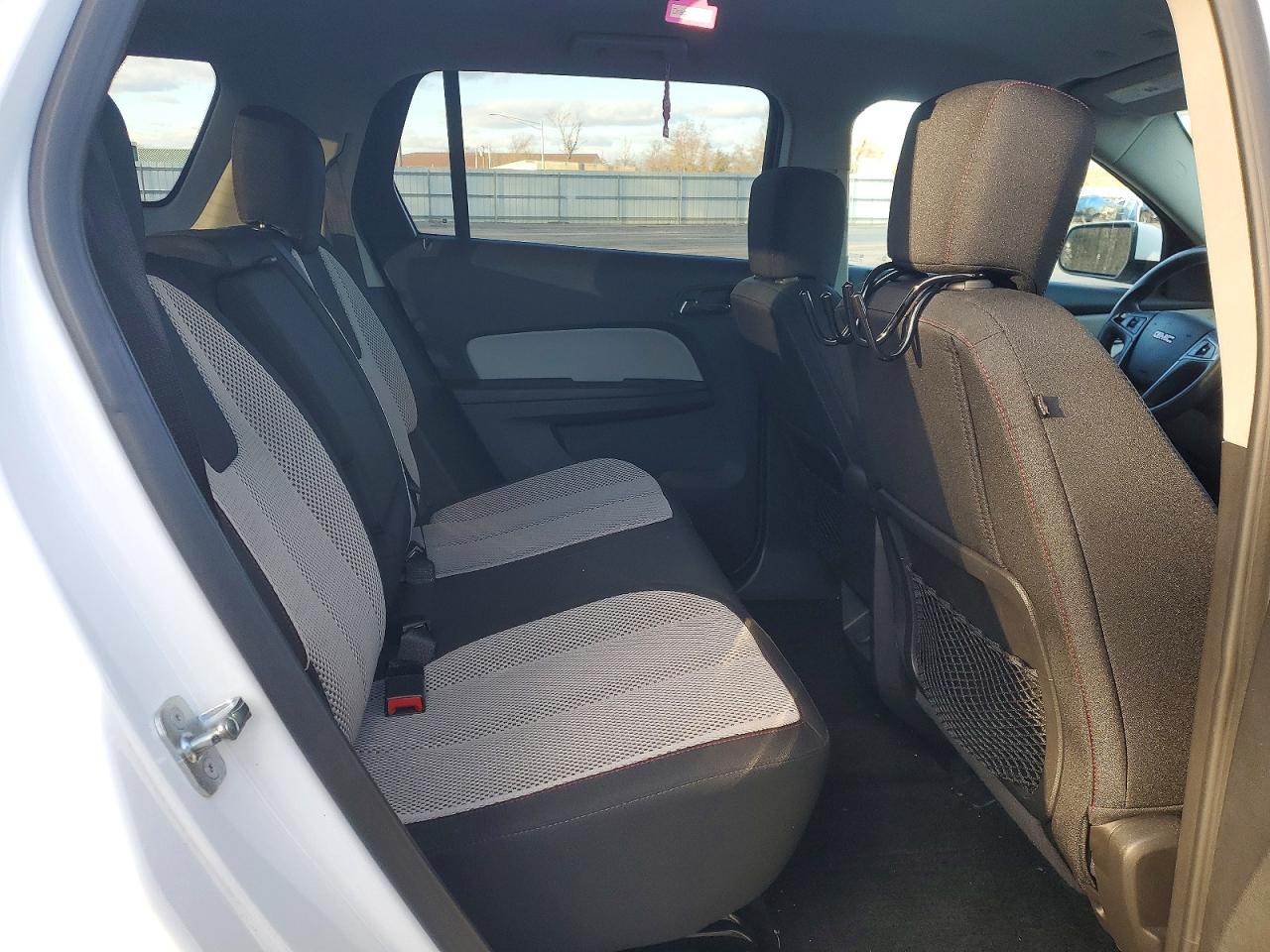 2017 GMC TERRAIN SLE photo 11
