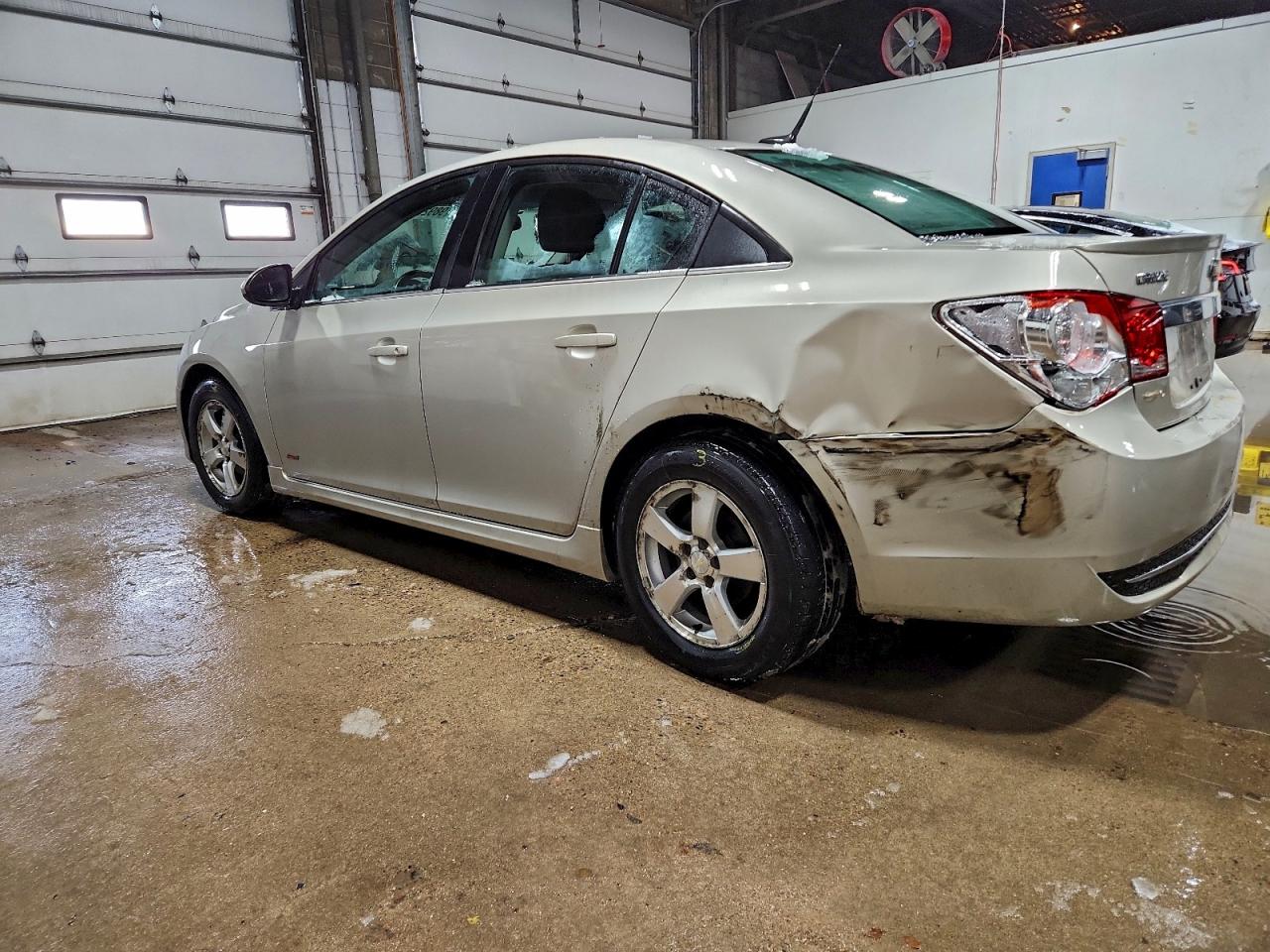 2013 CHEVROLET CRUZE LT photo 2