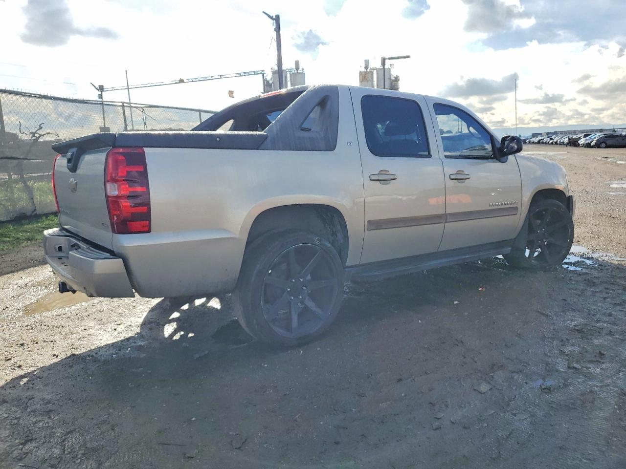 2007 CHEVROLET AVALANCHE C1500 photo 3