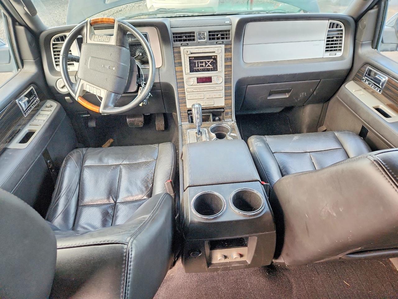 2008 LINCOLN NAVIGATOR photo 8